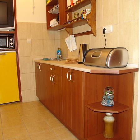 Niko Hostel Lviv Buitenkant foto