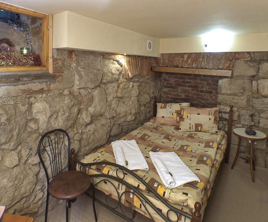 Niko Hostel Lviv Kamer foto