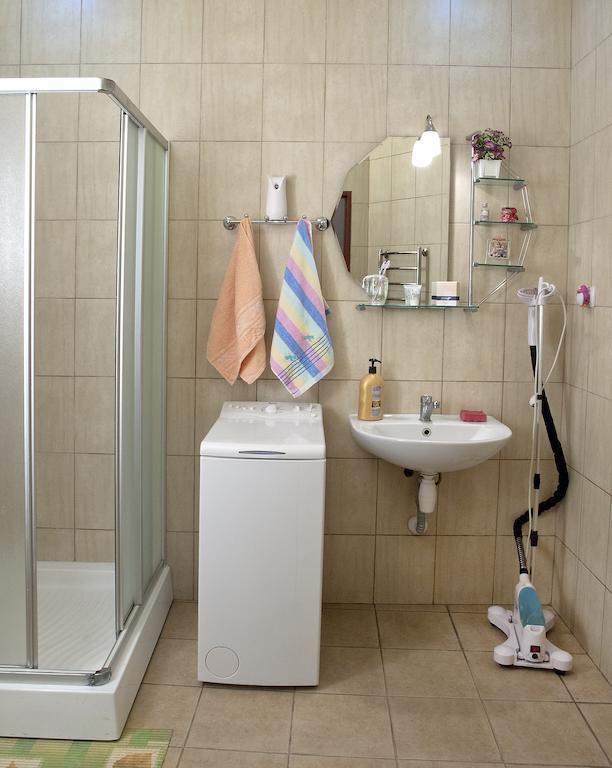 Niko Hostel Lviv Kamer foto