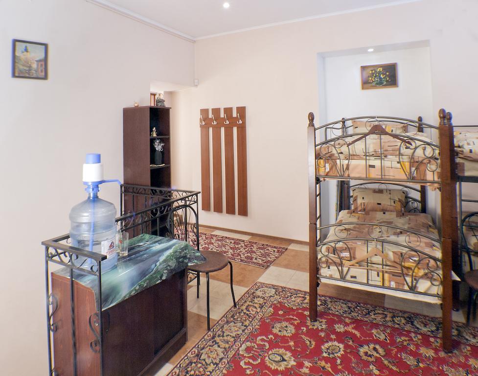 Niko Hostel Lviv Kamer foto